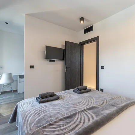 Villa Paola In Majmajola - Haus Fuer 6 Personen Vodnjan