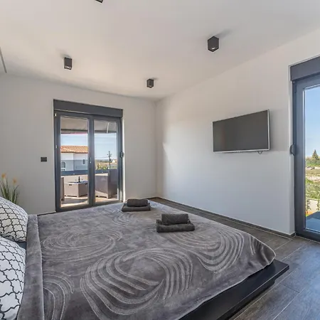 Paola In Majmajola - Haus Fuer 6 Personen Vodnjan